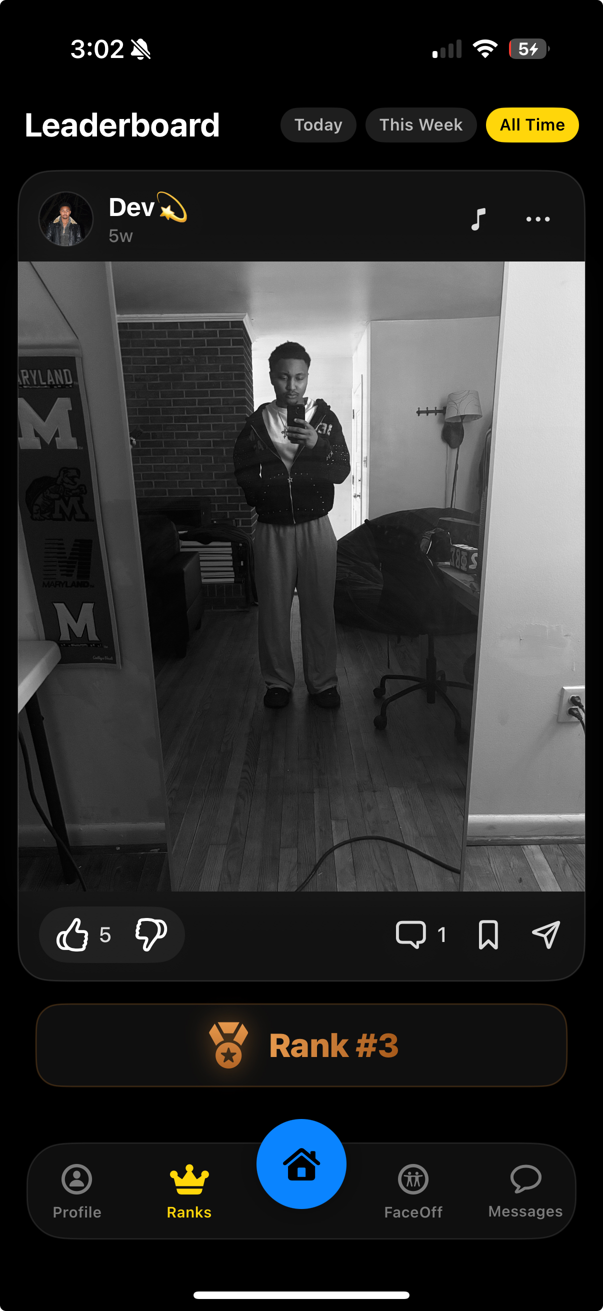 Exhibit weekly leaderboard showing top-ranked fit checks and user standings